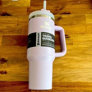 NWT Stanley 40 oz Tumbler in Orchid